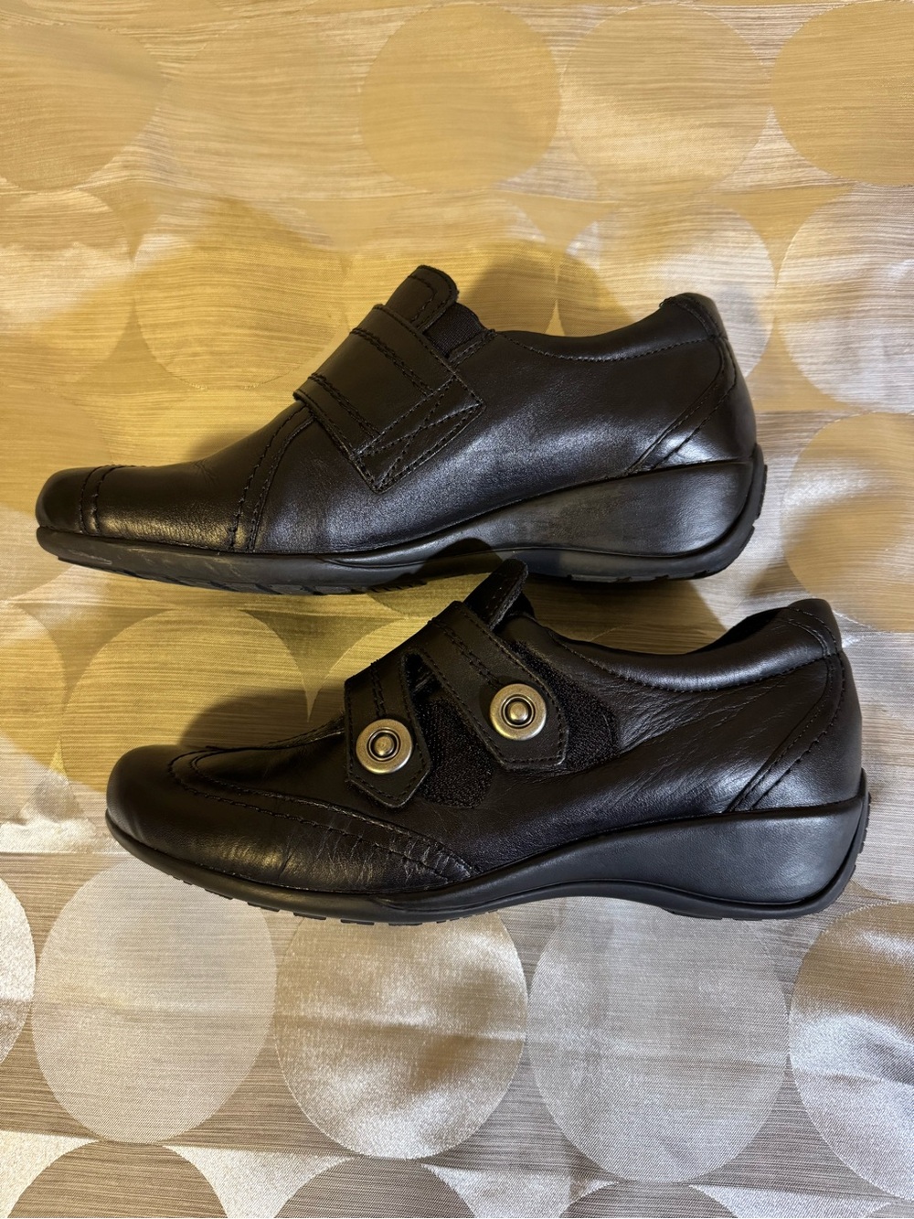Remonte Women's Black Leather Slip-On Loafers with Eyelet Detail